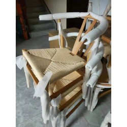 Mesa FLER, cristal, roble y blanco roto, 103,5 cms. de diámetro