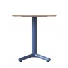 Mesa COLMAR, azul, tapa de contrachapado revestido con HPL, color natural, 70 x 70 cms