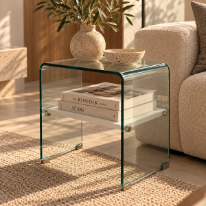 Mesa CORIN, cristal curvado, estante blanco 50x45 cms