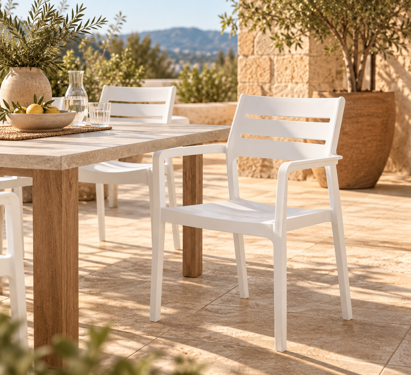 Sillón MADEIRA, apilable, polipropileno blanco